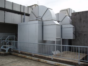 屋外防音工事例